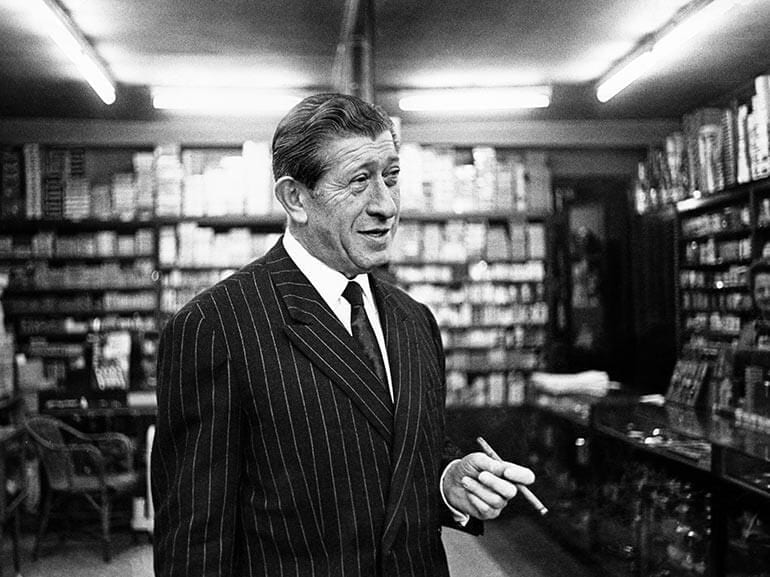 Zino-Davidoff-with-Cigar.jpg